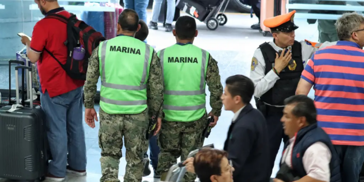 Marina y Sedena controlan 31% aeropuertos.