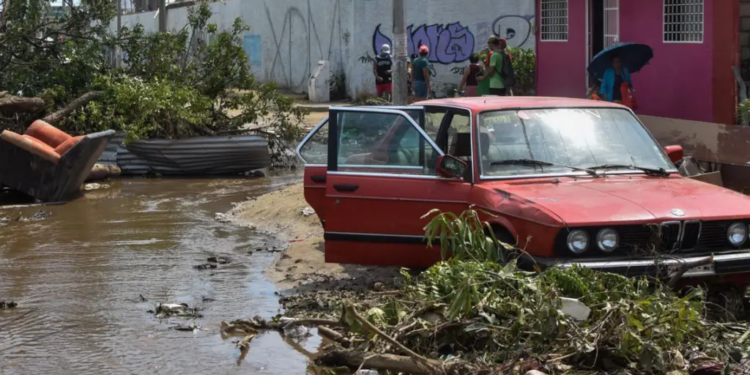 Millones para reparar desastres naturales.