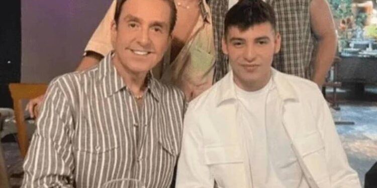 El-influencer-Julio-Ayala-supuestamente-sostuvo-una-relación-sentimental-con-Daniel-Bisogno.jpg