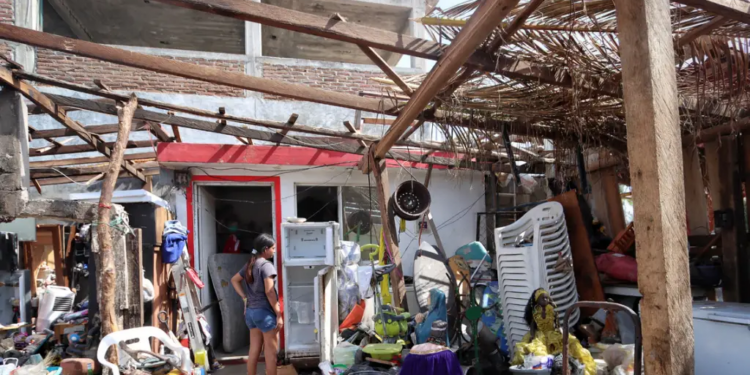 Paso de Otis dañó 280 mil casas en Acapulco