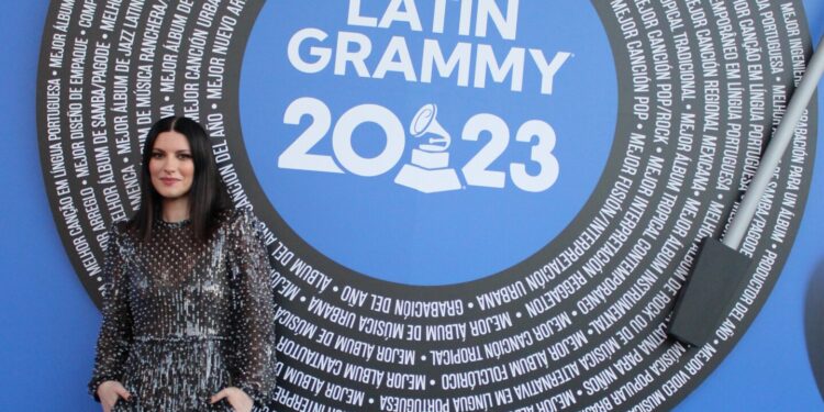Reconocen a Laura Pausini como Persona del Año en los Latin Grammy
