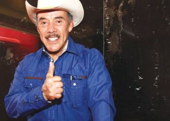 ¡A a sus 79 años! Don Pedro Rivera presume a su nueva y muy joven novia: VIDEO
