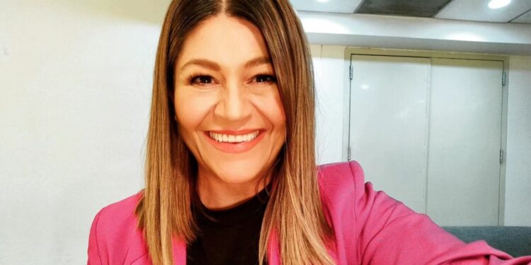¡Martha Figueroa y Maryfer Centeno están peleadas por Juan Gabriel! Así se inició el pleito entre ellas