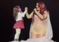 ¡Ternurita! Le cantan las mañanitas a la hija de Dulce María en show de RBD: VIDEO