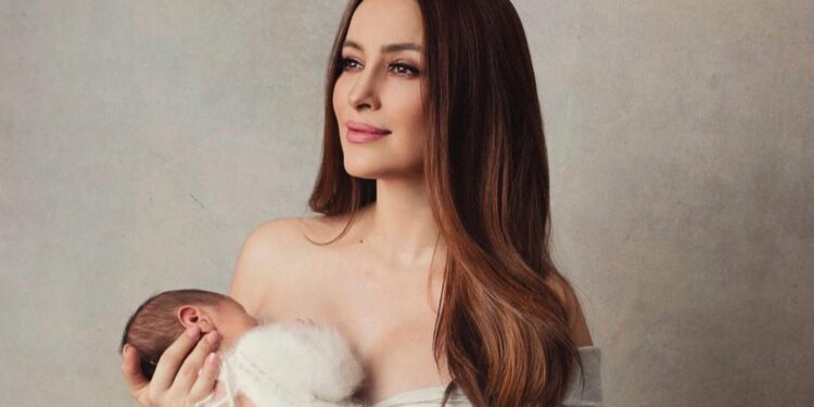 ¡Ternurita de amor! El primer disfraz de Halloween del hijo de Carlos Rivera y Cynthia Rodríguez
