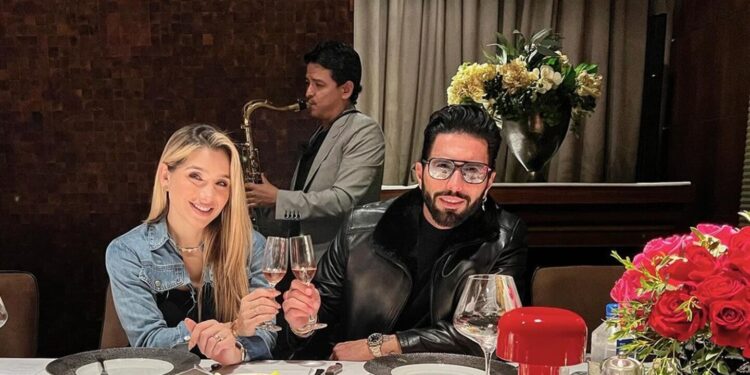 ¿Por qué Poncho de Nigris no quiso colaborar con Grupo Frontera? Esto reveló el conductor