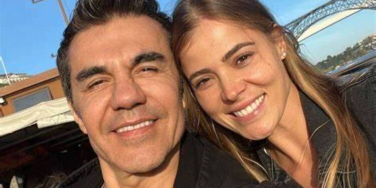 Adrián Uribe muestra por primera vez el rostro de su bebé Matteo