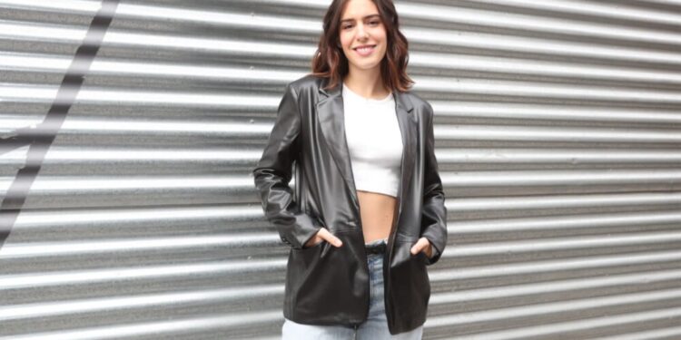 Camila Valero desaprueba conducta agresiva de su tía, Alejandra Guzmán