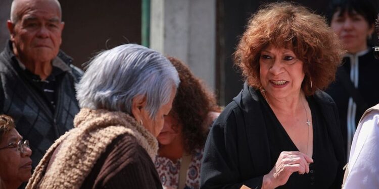 Así nació Aquí nos tocó vivir, el programa que le dio la fama a Cristina Pacheco
