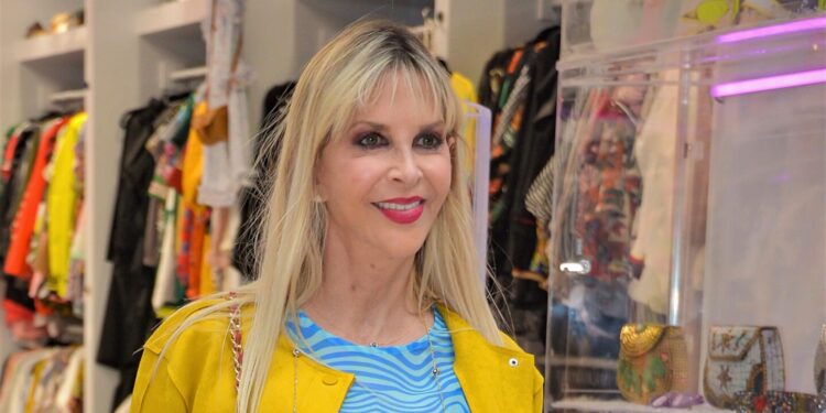 Luego de hincarse ante Pepillo Origel, ahora Shanik Berman le pide perdón a Verónica Castro