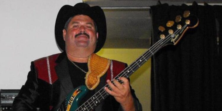 Murió Noé Robles, el cantante de Los Bárbaros del Norte y el menor de la Dinastía Robles