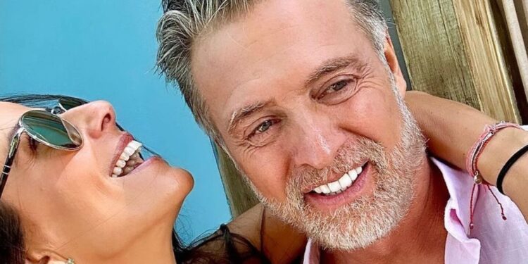 Paulina Mercado y Juan Soler reciben duras críticas tras publicar imágenes íntimas
