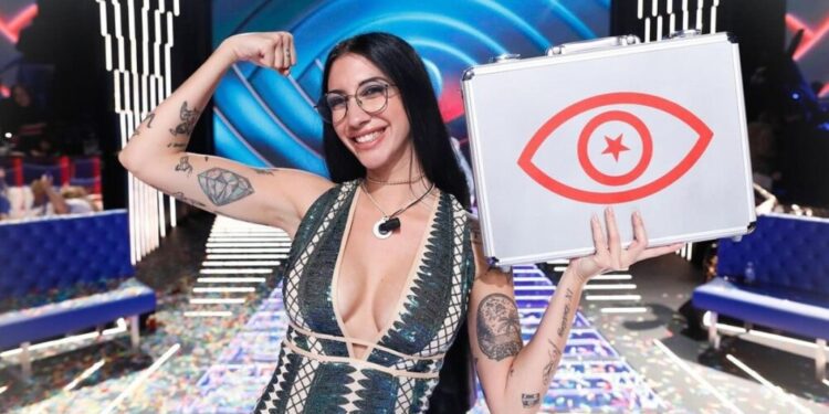 Naomi Asensi ganó Gran Hermano VIP 8.jpg