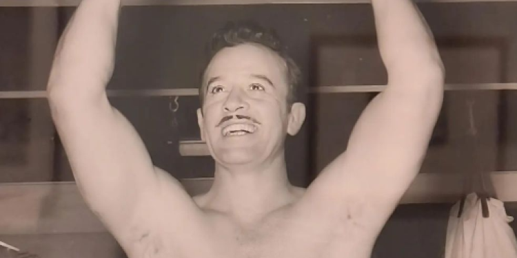 Pedro infante cuerpazo.png