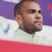 De qué trata la estrategia que podría seguir Dani Alves para cumplir su pena sin pisar la cárcel