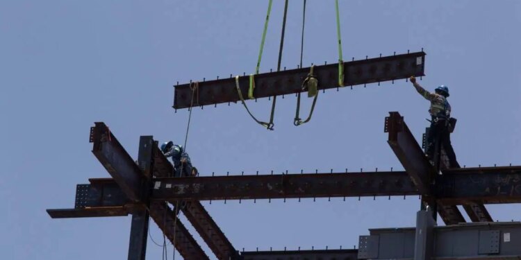La UE presiona a México por acero服aluminio