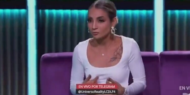 Leslie Gallardo le dijo sus verdades a Manelyk tras salir de LCDLF 4, ¡así fue el encontronazo!
