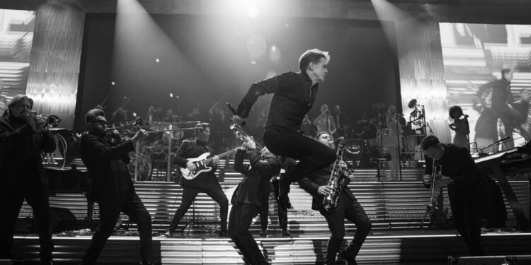 Luis Miguel pasó un vergonzoso momento en pleno show y las redes no lo perdonaron: el video viral