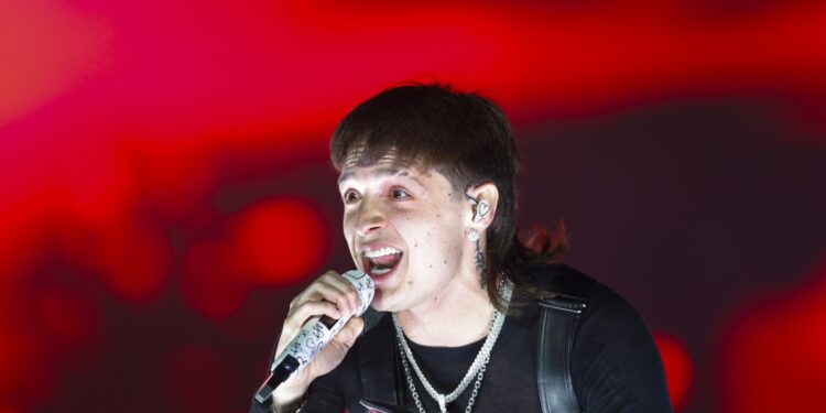 Peso Pluma triunfa en los Grammy y gana su primer galardón.