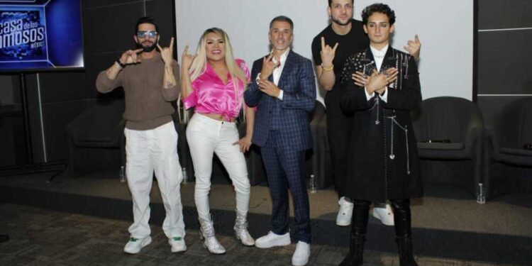 LA CASA DE LOS FAMOSOS.jpg