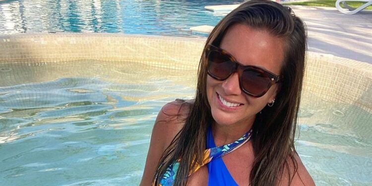 Con ecograma en mano y presumiendo pancita, Mariazel anuncia embarazo