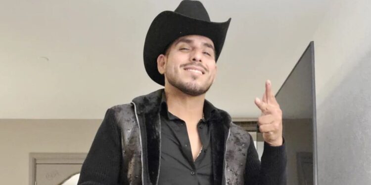 Espinoza Paz ofrece esta jugosa recompensa a quien le devuelva el celular que perdió en Chiapas