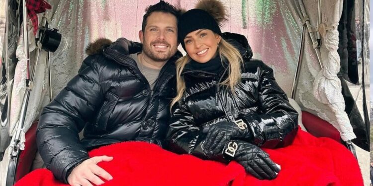 Karla Díaz y Danny Dayz.jpg