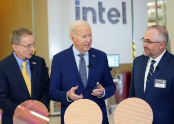 UE impulsa a Intel; invertirá millonario capital.