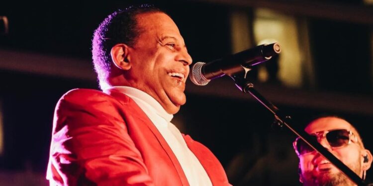 Wilfrido Vargas fue hospitalizado de emergencia, ¿qué le pasó al cantante de 'El Baile del Perrito'?