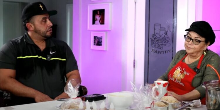 Juan Rivera y su madre