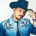 Christian Nodal reaparece sin barba ni tatuajes en irreconocible foto: Qué se hizo