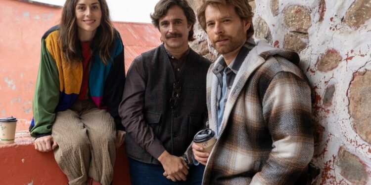 Zuria Vega, Luis Ernesto Franco y  Michel Brown.