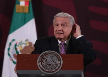 Instrucción cambia conferencia AMLO obras.