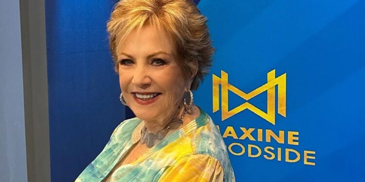 Tunden a Maxine Woodside, ¡la actriz se enojó porque no le regalaron boletos para ver a Madonna!