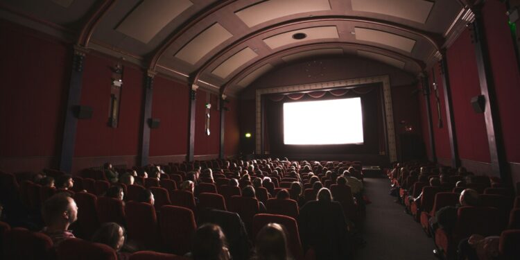 Una tiktoker visitó 'el peor cine de la Ciudad de México' y se topó con estos incómodos detalles: VIDEO