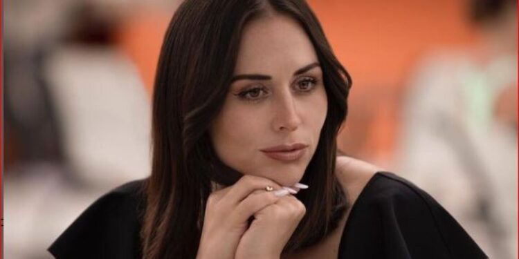 Zuria Vega saca las "uñas" por críticas hacia la serie de Paco Stanley: VIDEO