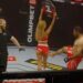 ¡Indignante! Un luchador de la MMA pateó a la 'ring-girl' y fue sancionado de por vida: VIDEO