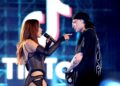 ¿Peso Pluma y Anitta son más que amigos? Estos pícaros videos en un antro confirmarían su romance