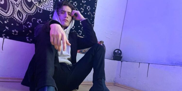 ¿Tristán, el hijo de Yahir, vive de nuevo en la calle? Este es el perturbador video que encendió las alarmas