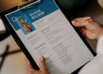 Edomex prohíbe foto en CV