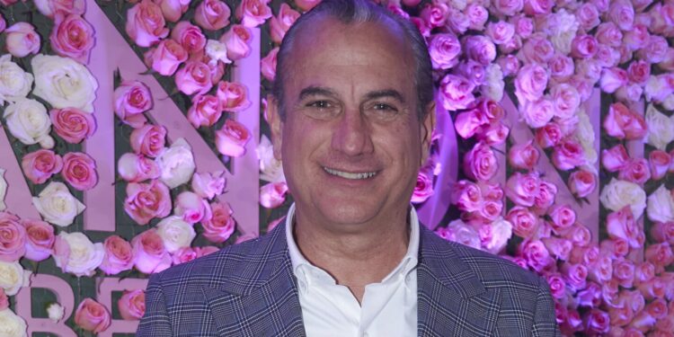 Patricio Cabezut reapareció en los juzgados y rompió el silencio sobre la demanda de Aurea Zapata