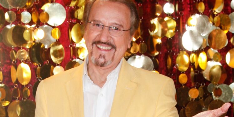 ¡No lo podrás creer! Esta es la sorprendente cifra de dinero que Carlos Villagrán "Quico" cobra por sus autógrafos