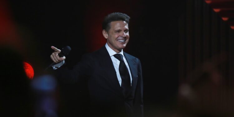 ¿Cómo se vería Luis Miguel en el 2030? Este es el curioso video hecho con inteligencia artificial que reveló el misterio