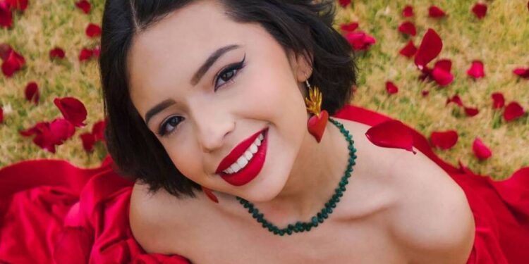 ¿Fan de su relación? Este cantante de regional mexicano siente atracción y celos por Ángela Aguilar