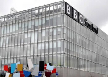 BBC eliminara 500 empleos en 2 años.