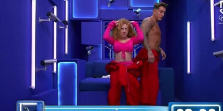 Briggitte Bozzo y Agustín Fernández se bañaron juntos en LCDLFM: VIDEO