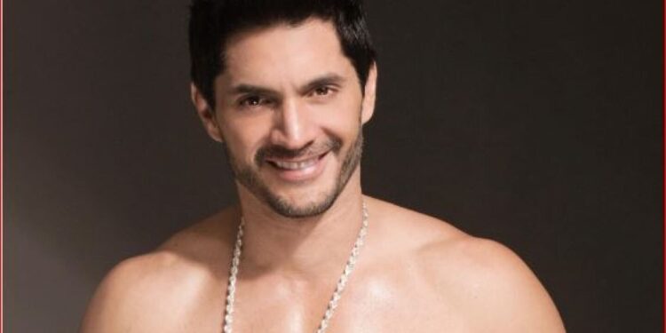 Daniel Elbittar engalana lista de los 50 más bellos: ¿quién más está?