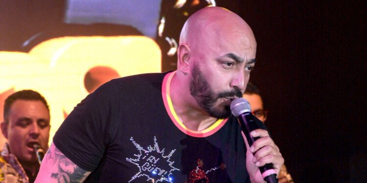 La incómoda pregunta sobre Maripily que enfureció a Lupillo Rivera en vivo: 'Les encanta el chisme'