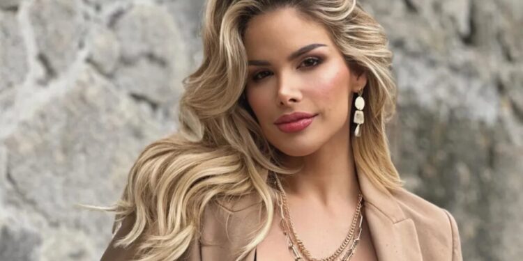 marie claire harp pique