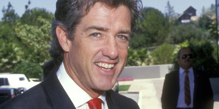 ¿De qué murió Doug Sheehan, el actor de Sabrina, la bruja adolescente que falleció a los 75 años?